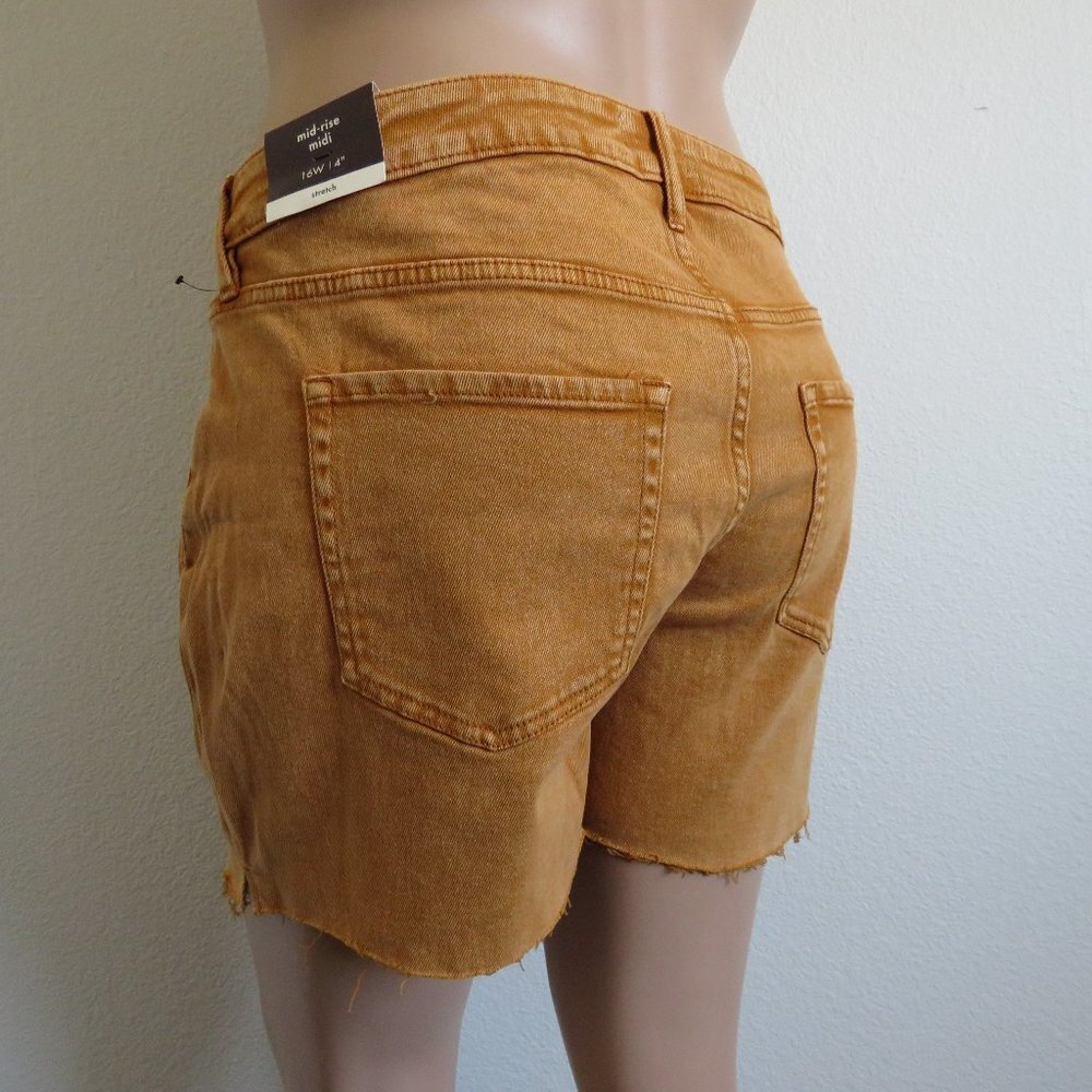 AVA & VIV Jeans Women No Gap Waistband Mid Rise Midi Denim Shorts Plus Size 18W - Picture 2 of 2
